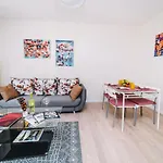 Modern Apartment Near Cathedral - Best Location