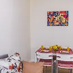Modern Apartment Near Cathedral - Best Location